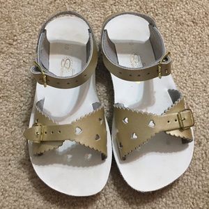 Size 10 Saltwater Sweetheart shoes